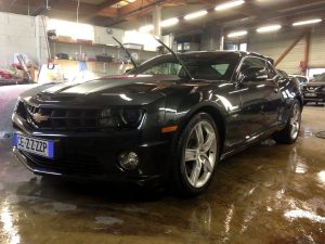 chevrolet-camaro-brillance-peinture-cire-noire-coupe-americain