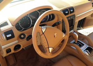 Porsche -Cayenne-interieur2c