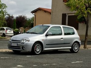 clio-rs-II-ph1-cote-gauche-avant