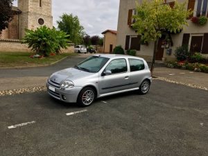 clio-rs-ph1-avant-gauche-capot-alu-occasion-gris-titane-5