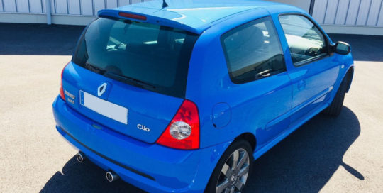 arriere-Clio-RS-182cv-2004-bleu-dynamo-a-vendre