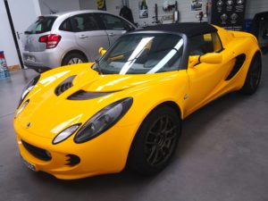 Lotus Elise jaune